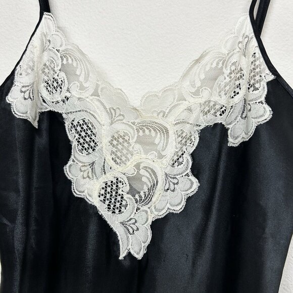 Vtg Victoria’s Secret Nightgown Slip Dress Neglige Lace Trim Size M Sexy Flirty - Picture 2 of 7